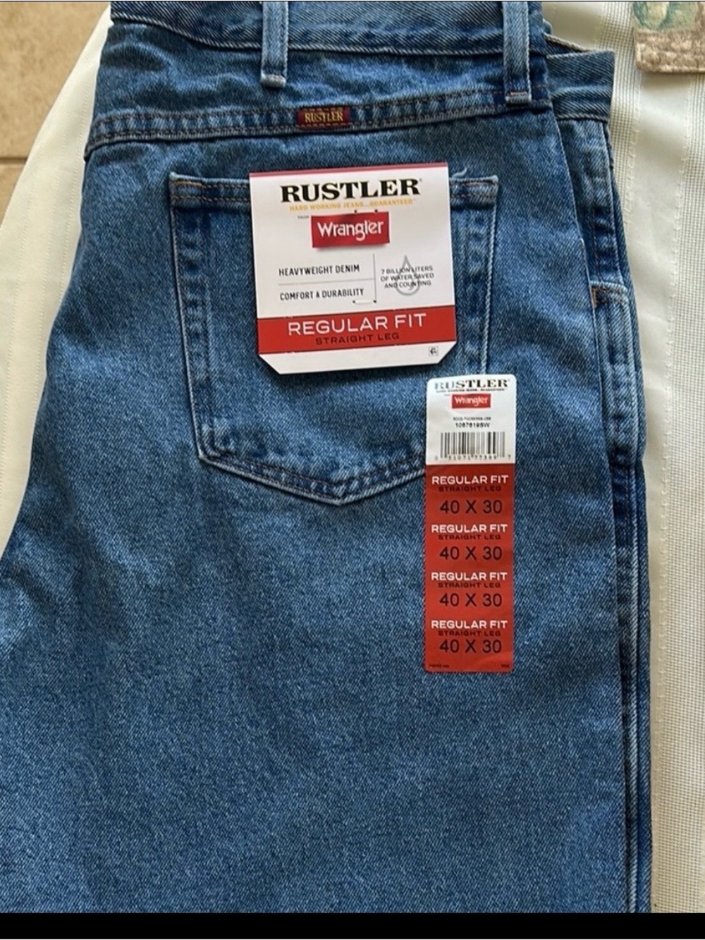 Men's Rustler by Wrangler Blue Jeans in Size 40” x 30” Regular Fit NWT
